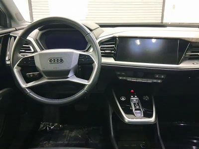 2026 2024 Q4 e-tron SUV - Photo 4