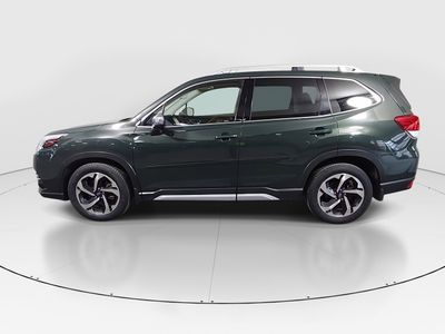 2023 Subaru Forester - Photo 4