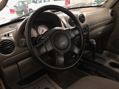 2003 Jeep Liberty - Photo 19