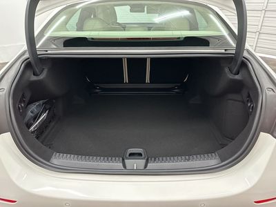 2026 Mercedes-Benz E-Class - Photo 24