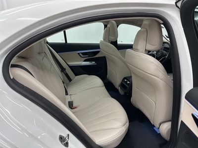 2026 Mercedes-Benz E-Class - Photo 23
