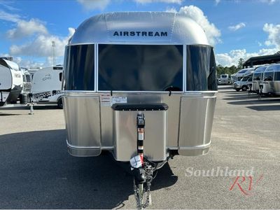 2025 Airstream Caravel - Photo 3