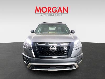 2023 Nissan Pathfinder — side profile view