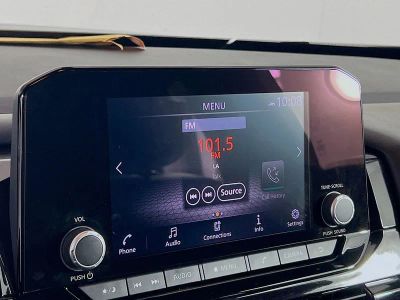 2023 Nissan Pathfinder — photo 10 view