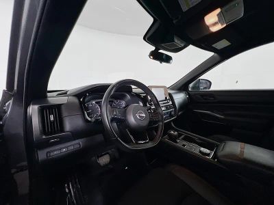 2023 Nissan Pathfinder — photo 17 view