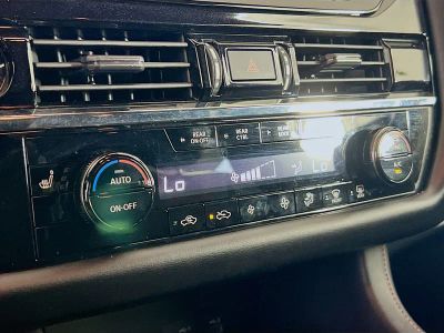 2023 Nissan Pathfinder — photo 13 view