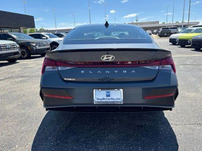 2026 Hyundai Elantra - Photo 26