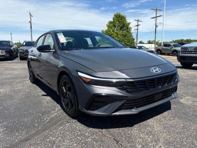2026 Hyundai Elantra - Photo 3
