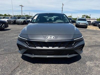 2026 Hyundai Elantra - Photo 22