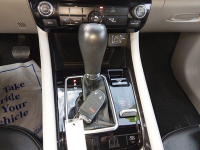 2024 Jeep Compass — photo 15 view