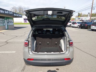2024 Jeep Compass — photo 11 view