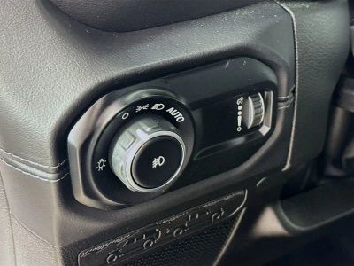 2025 Jeep Wrangler — photo 8 view