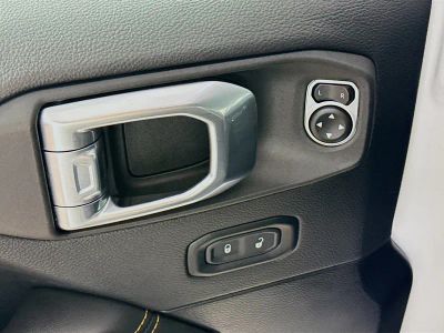 2025 Jeep Wrangler — photo 18 view