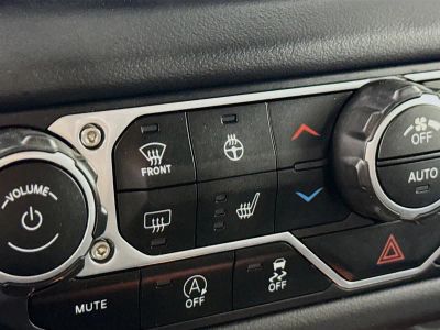2025 Jeep Wrangler — photo 21 view