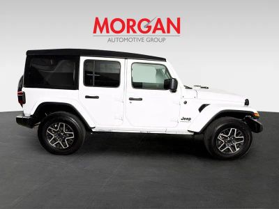 2025 Jeep Wrangler — side profile view