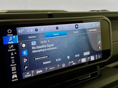 2025 Jeep Wrangler — photo 14 view