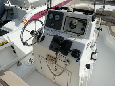 2014 NauticStar 210 Coastal - Photo 5
