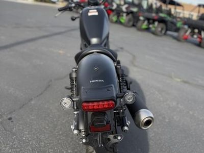 2025 Honda Rebel 500 - Photo 3