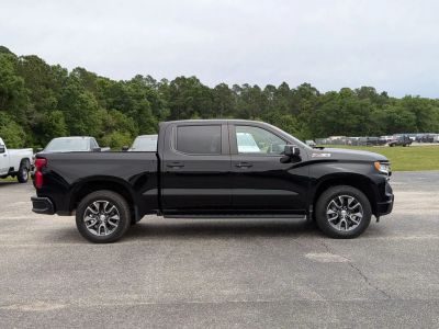 2023 Chevrolet Silverado 1500 — engine compartment view