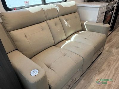2026 Venture RV SportTrek Touring Edition — photo 42 view