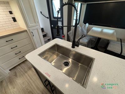 2026 Venture RV SportTrek Touring Edition — photo 13 view