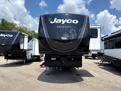 2026 Jayco Seismic - Photo 28
