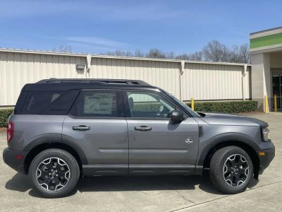 2025 Ford Bronco Sport - Photo 2