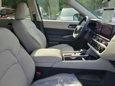 2026 Nissan Pathfinder — photo 33 view