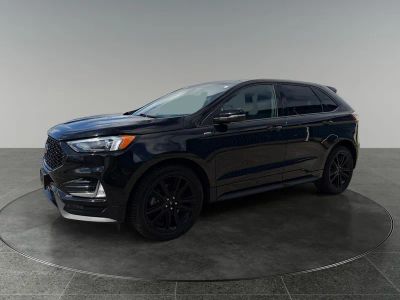 2020 Ford Edge — rear three-quarter view