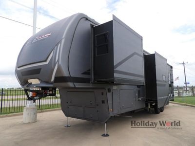 2025 Keystone Fuzion - Photo 2