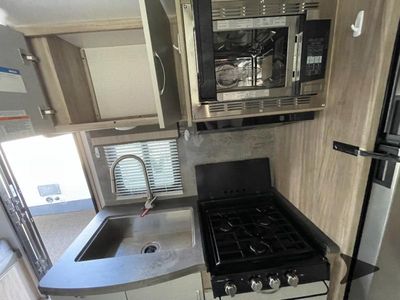 2022 Winnebago Micro Minnie — photo 14 view
