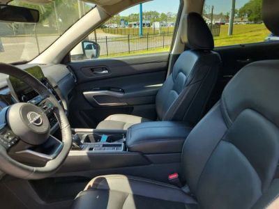 2024 Nissan Pathfinder — photo 13 view