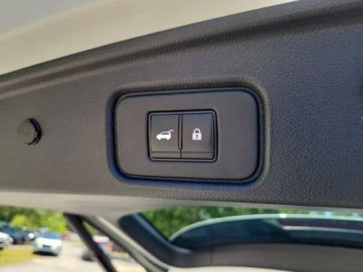 2024 Nissan Pathfinder — photo 9 view