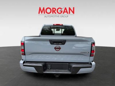 2023 Nissan Frontier — detail view