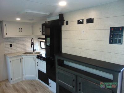 2026 Venture RV Campbound Platinum - Photo 7