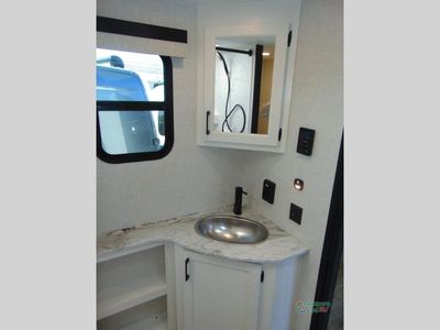 2026 Venture RV Campbound Platinum - Photo 19