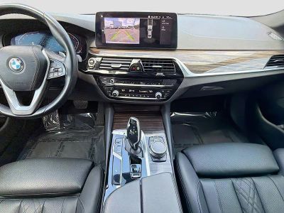 2021 BMW 5 Series — photo 16 view