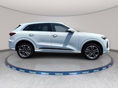 2025 Audi Q5 - Photo 4