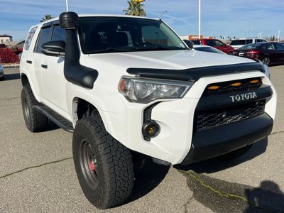 2020 Toyota 4Runner - Photo 3