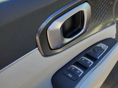 2026 Kia Sorento — engine compartment view