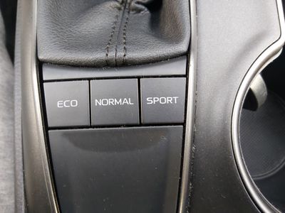 2024 Toyota Camry - Photo 18