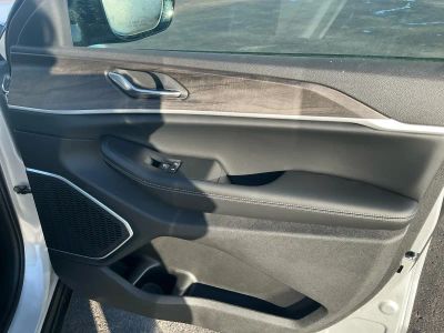 2026 Jeep Grand Cherokee — photo 21 view