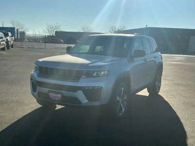 2026 Jeep Grand Cherokee — side profile view