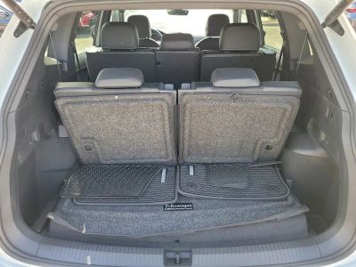 2024 Volkswagen Tiguan — photo 8 view