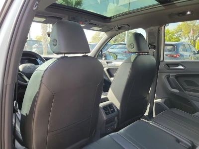 2024 Volkswagen Tiguan — photo 12 view