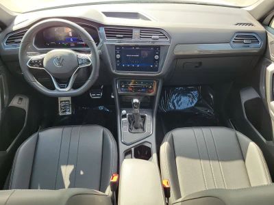 2024 Volkswagen Tiguan — photo 16 view