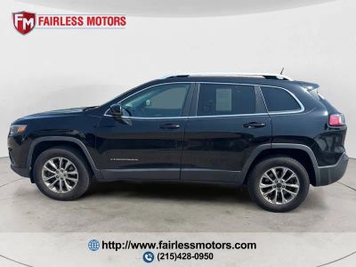 2019 Jeep Cherokee — side profile view