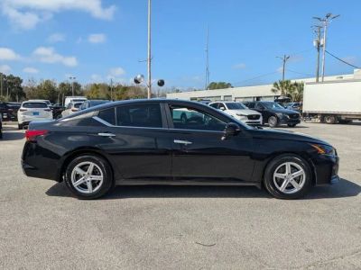 2023 Nissan Altima - Photo 6