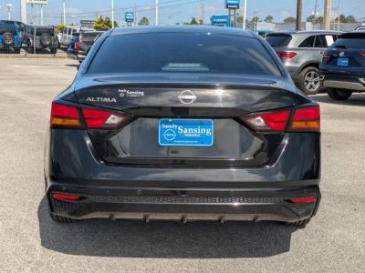 2023 Nissan Altima - Photo 4