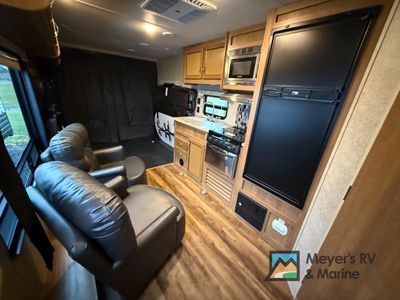 2018 Coachmen RV Catalina Trail Blazer - Photo 6